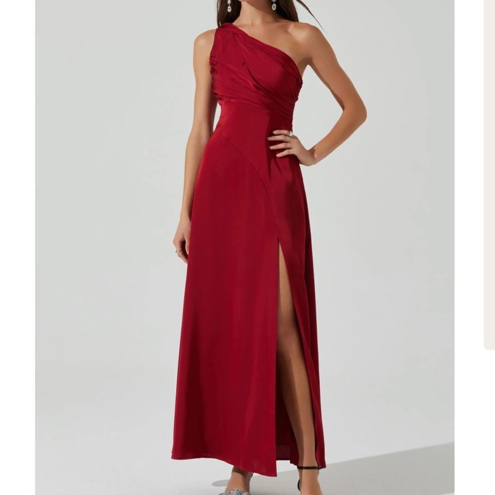 Astr Atoila One Shoulder Wine Satin Slit Maxi Prom Dress Asymmetric Silhouette S